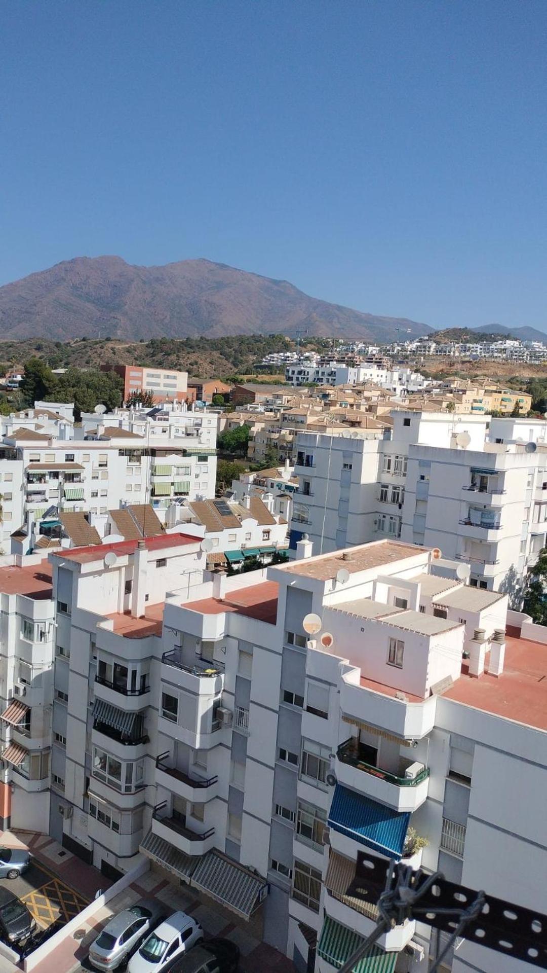 Con Vistas Preciosas En Piso Compartido Allotjament en família *